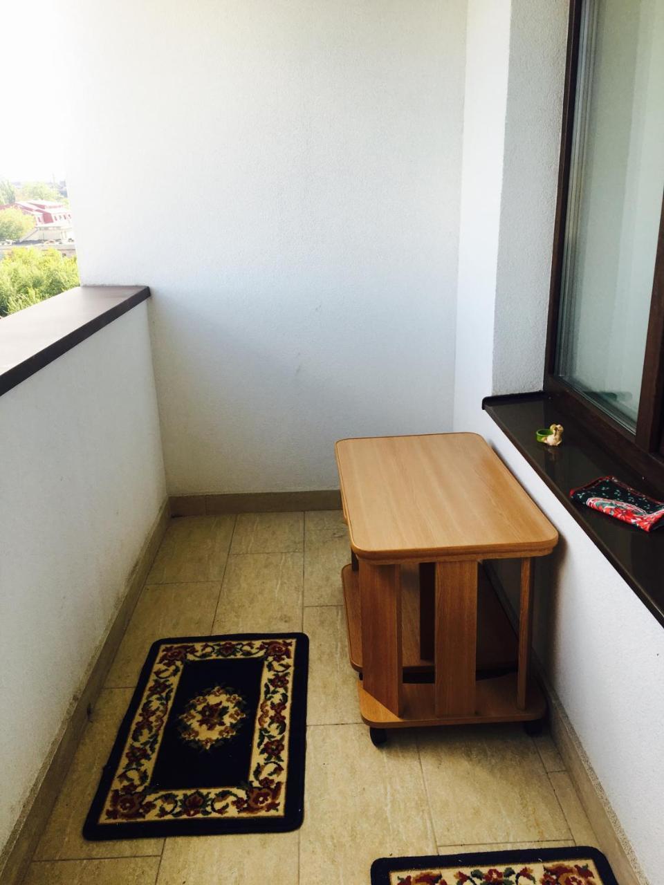 Bridge Tower Apartment *